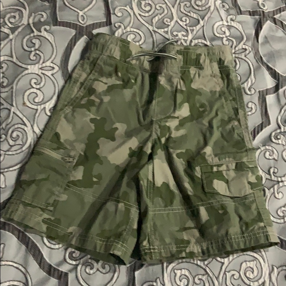 3/$15 SALE- Boys camo shorts